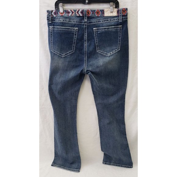 Rockin C Jeans ~ New with tags ~ Distressed Denim Blue ~ Sz 34 - Picture 9 of 11
